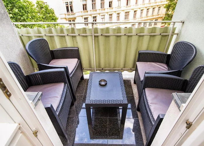 Lavie Viena